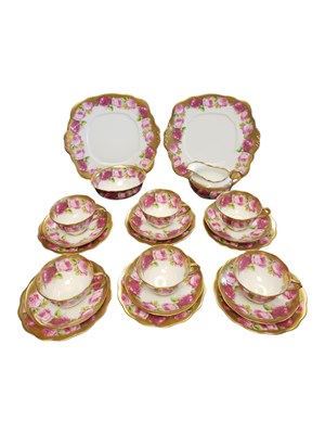 Lot 144 - ROYAL ALBERT - 20TH CENTURY OLD ENGLISH ROSE CROWN CHINA TEA SERVICE