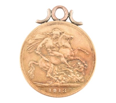Lot 500 - GEORGE V 1913 GOLD MOUNTED FULL SOVEREIGN PENDANT