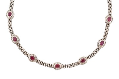Lot 340 - 18CT GOLD RUBY & DIAMOND COLLAR NECKLACE