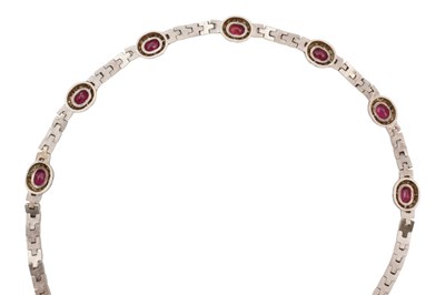 Lot 340 - 18CT GOLD RUBY & DIAMOND COLLAR NECKLACE