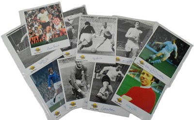 Lot 160 - 1966 WORLD CUP - AUTOGRAPHED EDITIONS OFFICIALLY SIGNED PHOTOGRAPHS