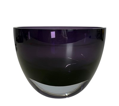 Lot 49 - 20TH CENTURY STUDIO ART GLASS BLUE-CASED BOWL