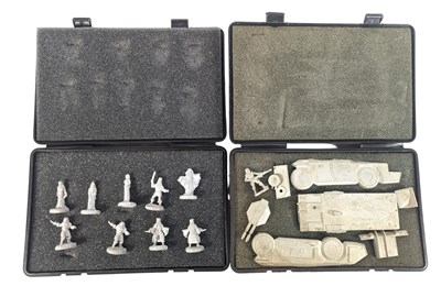 Lot 553 - WARGAMING MINIATURES - x2 LEADING EDGE ALIENS & DRACULA SETS