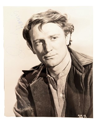 Lot 109 - ACTORS - RICHARD HARRIS (D.2002) - HARRY POTTER - SIGNED 8X10" PHOTO