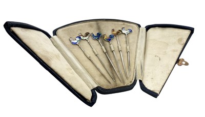 Lot 65 - CASED SET OF SIX 20TH CENTURY ART DECO SILVER COCKTAIL STICKS