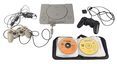 Lot 542 - RETRO GAMING - ORIGINAL PS1 PLAY STATION ONE AND GAMES