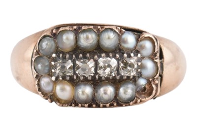 Lot 33 - 19TH CENTURY VICTORIAN GOLD PEARL & DIAMOND CLUSTER RING