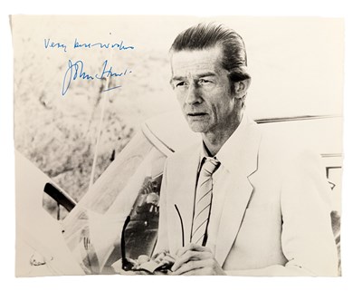 Lot 117 - ACTORS - SIR JOHN HURT - AUTOGRAPHED 8X10" COLOUR PHOTOGRAPH