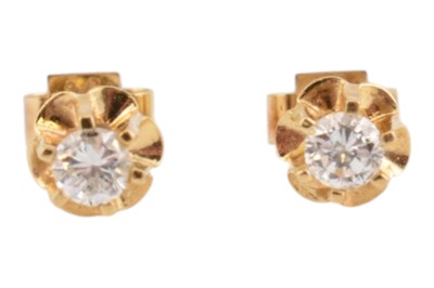 Lot 45 - PAIR OF HALLMARKED 18CT GOLD & DIAMOND STUD EARRINGS