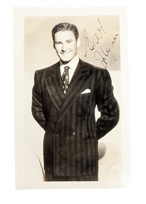Lot 125 - ACTORS - ERROL FLYNN (D.1959) - EARLY SIGNED PHOTOGRAPH