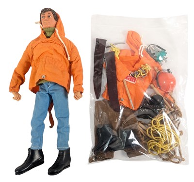 Lot 569 - ACTION MAN - VINTAGE 1970s ACTION MAN & MOUNTAIN RESCUE SET ITEMS