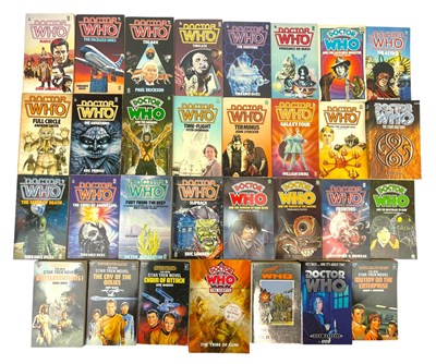Lot 57 - DOCTOR WHO & STAR TREK - COLLECTION OF LATE 20TH CENTURY TARGET & TITAN PAPERBACK BOOKS