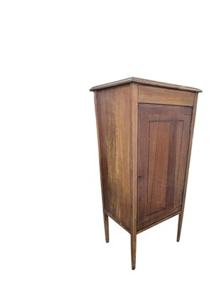 Lot 692 - EDWARDIAN MAHOGANY LINE INLAID PEDESTAL CABINET