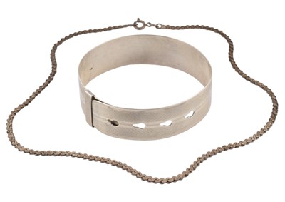 Lot 377 - HALLMARKED SILVER BANGLE & NECKLACE CHAIN