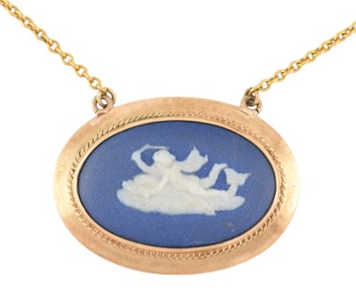 Lot 265 - HALLMARKED 9CT WEDGWOOD CAMEO ON PLATED METAL CHAIN