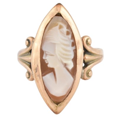 Lot 249 - 9CT GOLD CARVED SHELL CAMEO NAVETTE RING
