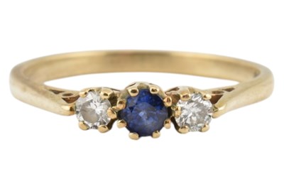 Lot 227 - HALLMARKED 9CT GOLD SAPPHIRE & DIAMOND THREE STONE RING