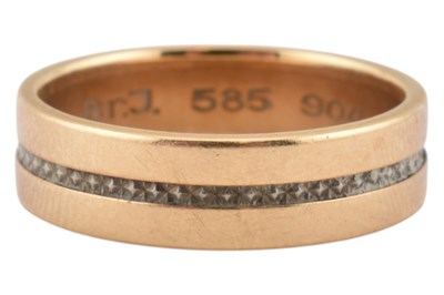 Lot 241 - 14CT GOLD BAND RING