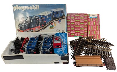 Lot 216 - MODEL RAILWAY - BOXED PLAYMOBIL G SCALE TRAIN SET NO, 4000