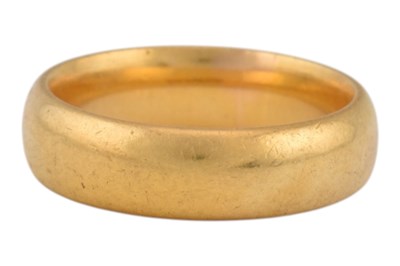 Lot 138 - 1920S HALLMARKED 22CT GOLD BAND RING