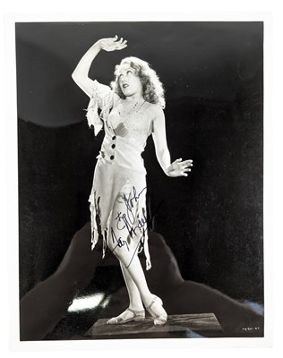 Lot 175 - ACTORS - FAY WRAY (D.2004) - KING KONG (1933) - SIGNED 8X10" PHOTOGRAPH