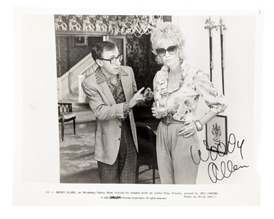 Lot 179 - ACTORS - WOODY ALLEN - AUTOGRAPHED FILM STILL