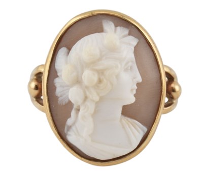 Lot 252 - HALLMARKED 9CT GOLD CAMEO RING