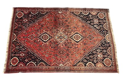 Lot 468 - 20TH CENTURY SOUTH WEST PERSIAN GHASHGHAI WOOL HAND KNOTTED CARPET RUG