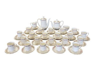 Lot 136 - PARAGON - LATE 20TH CENTURY BELINDA PATTERNED CHINA TEA & COFFEE SERVICE