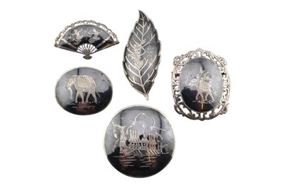 Lot 225 - ASSORTMENT OF SIAM SILVER BROOCH PINS