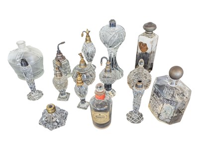 Lot 173 - COLLECTION OF 20TH CENTURY VINTAGE EMPTY GLASS PERFUME AND BEAUTY BOTTLES