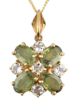 Lot 171 - HALLMARKED 9CT GOLD PERIDOT GEM SET CLUSTER PENDANT NECKLACE