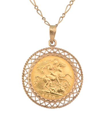 Lot 299 - 1926 HALF SOVEREIGN PENDANT NECKLACE