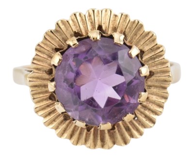 Lot 122 - 1970S 9CT GOLD & AMETHYST RING