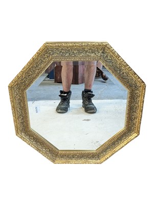 Lot 927 - GILT WOOD OCTAGONAL BEVELLED EDGE WALL MIRROR & PUTTI