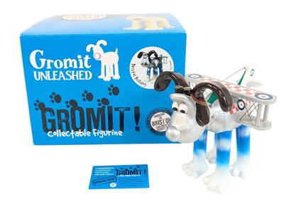 Lot 685 - WALLACE & GROMIT - GROMIT UNLEASHED FIGURINE - BRISTOL BULLDOG