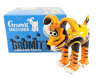 Lot 701 - WALLACE & GROMIT - GROMIT UNLEASHED FIGURINE - GRRRRROMIT