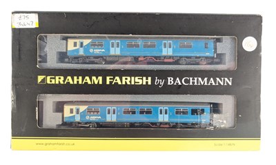 Lot 35 - MODEL RAILWAY - GRAHAM FARISH N GAUGE 2 CAR DMU LOCOMOTIVE SET