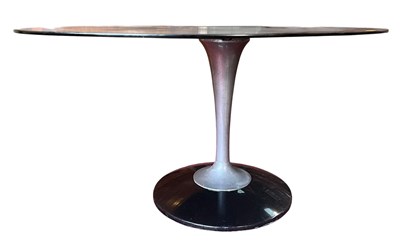 Lot 571 - RETRO 20TH CENTURY SMOKED GLASS OVAL DINING CENTRE TABLE