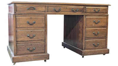 Lot 987 - EARLY 20TH CENTURY TWIN PEDESTAL OFFICE WRITING DESK