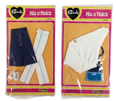 Lot 583 - SINDY - x2 SEALED VINTAGE 1980s MIX N' MATCH OUTFITS NO. 4406 & 44063