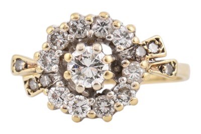 Lot 51 - HALLMARKED 9CT GOLD & DIAMOND CLUSTER RING