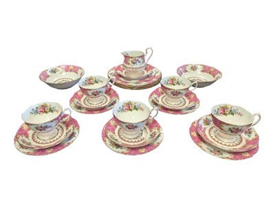 Lot 156 - VINTAGE ROYAL ALBERT LADY CARLYLE BONE CHINA TEA SERVICE