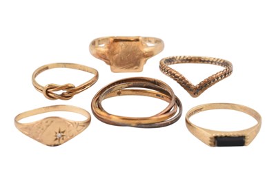 Lot 193 - ASSORTMENT OF 9CT GOLD RINGS