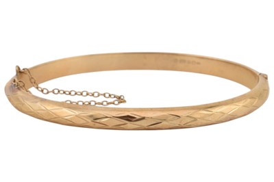 Lot 110 - HALLMARKED 9CT GOLD BANGLE