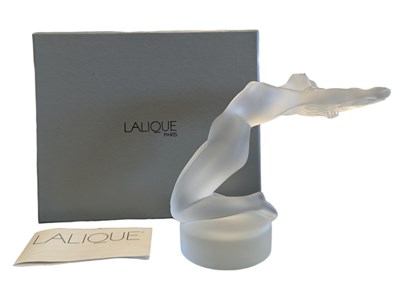 Lot 161 - LALIQUE - FRENCH 20TH CENTURY ART DECO STYLE CRYSTAL GLASS FIGURE