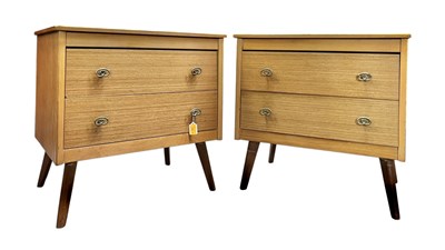 Lot 585 - PAIR OF RETRO MID 20TH CENTURY TEAK BEDSIDE CHESTS