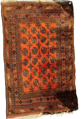 Lot 825 - 20TH CENTURY PERSIAN BOKHARA / BUKHARA RUG