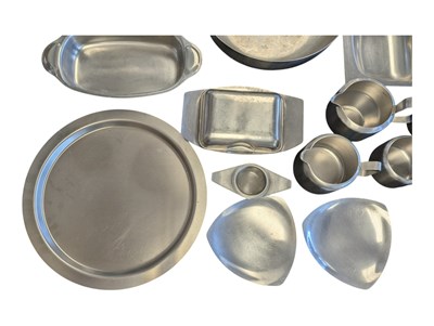 Lot 387 - COLLECTION ROBERT WELCH ALVESTON OLD HALL