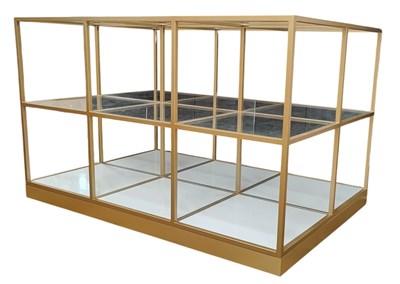 Lot 275 - HIGH END DESIGN CONTEMPORARY GILT METAL & GLASS HABERDASHERY SHOP DISPLAY CABINET